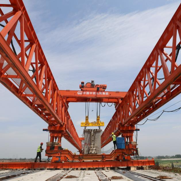 厚壁方管用于桥梁建设